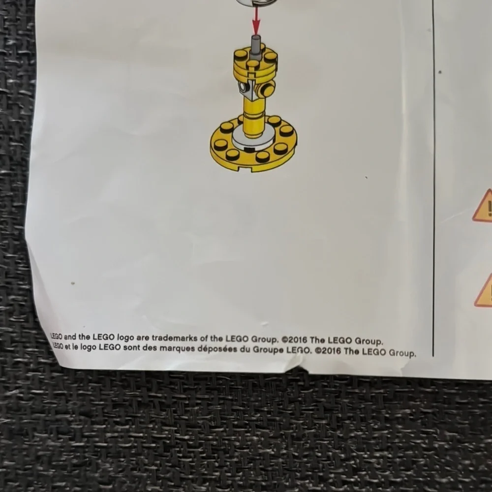2016 Toys r Us Exclusive Lumière Build
